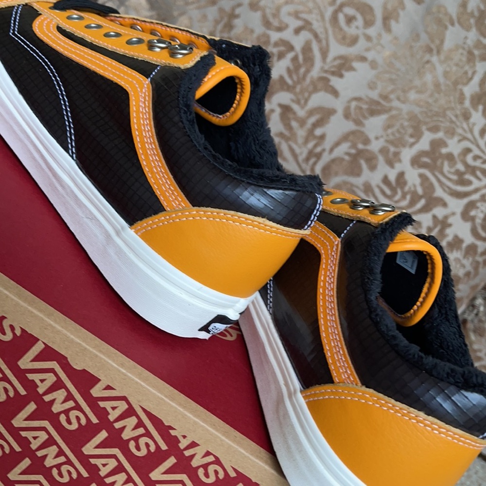 Vans Old Skool Mte Apricot/Black WMNS - Picture 12 of 16